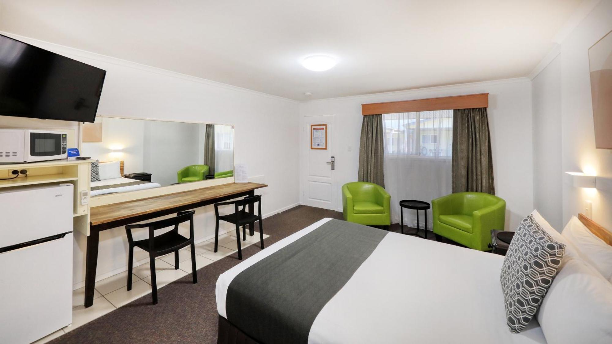 Best Western Caboolture Gateway Motel Exterior photo