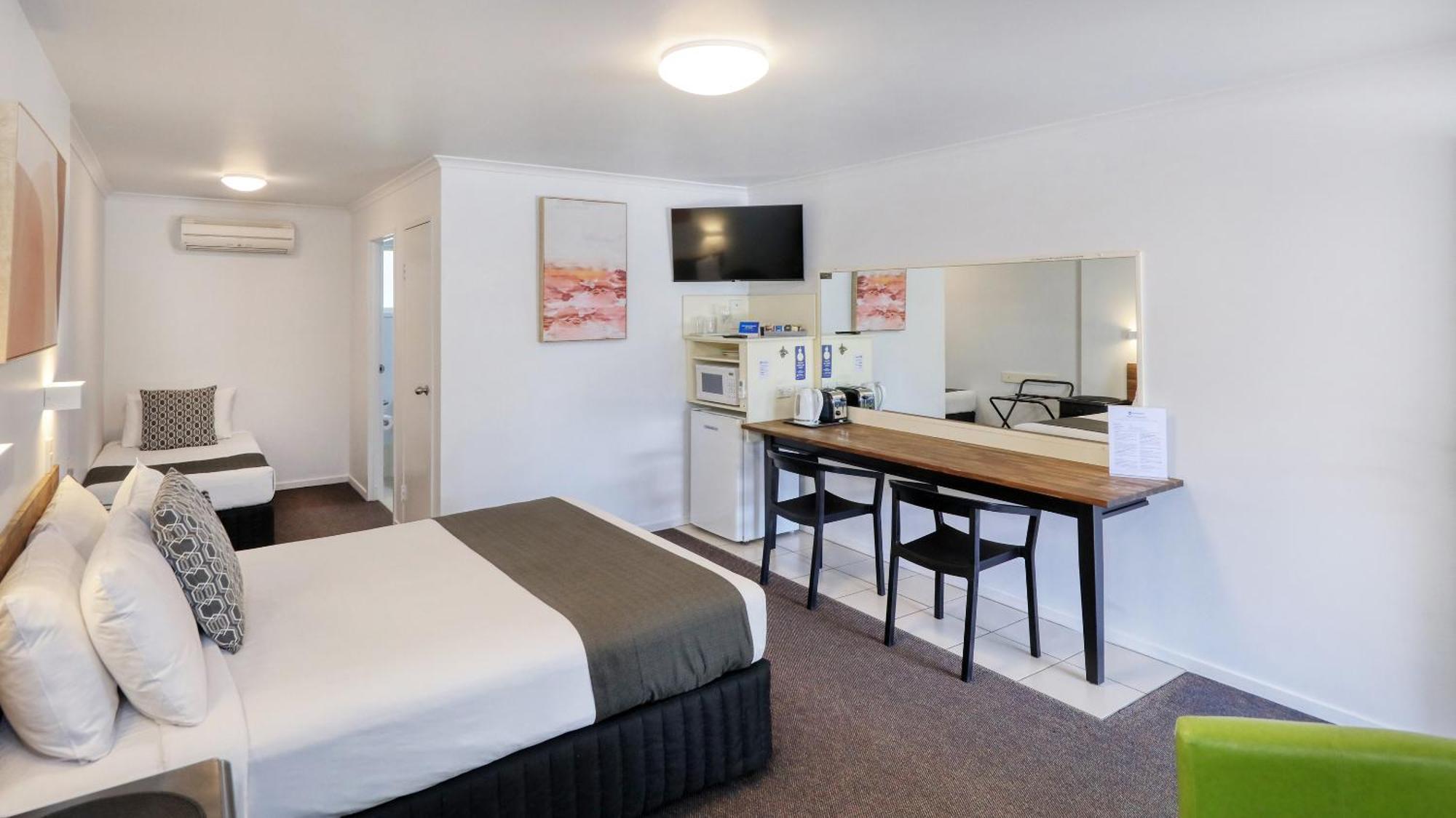Best Western Caboolture Gateway Motel Exterior photo